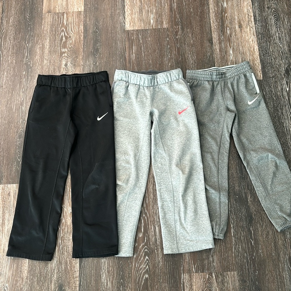Nike Sweatpants Lot